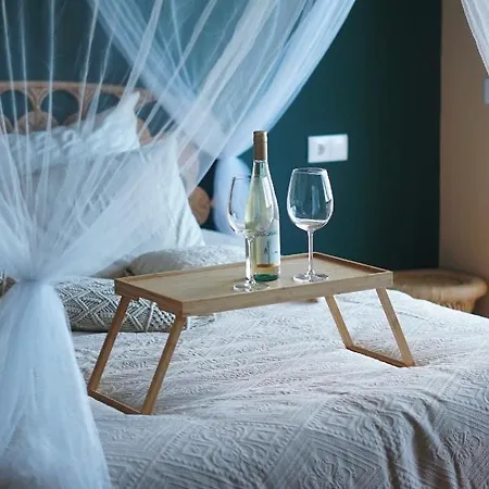 Lovin Luxury Romantic With Jacuzzi Apartament *