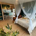 Lovin Luxury Romantic With Jacuzzi アパート アルブフェイラ